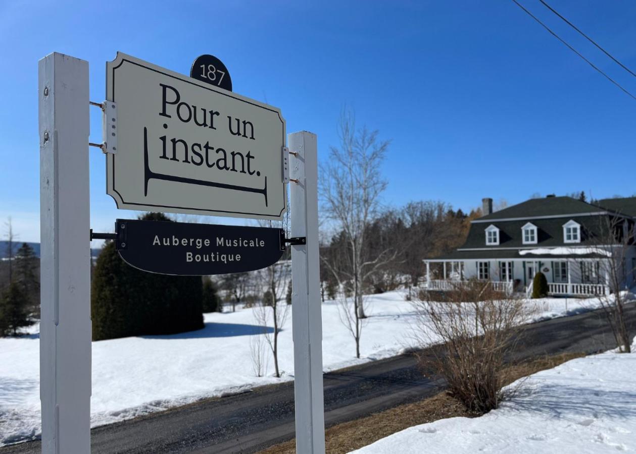 Auberge la Mansarde La Malbaie Exterior foto